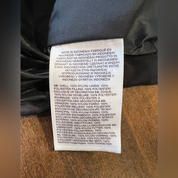 The North Face Vest Size.. Black.. Men’s Size Large - Picture 5 of 6